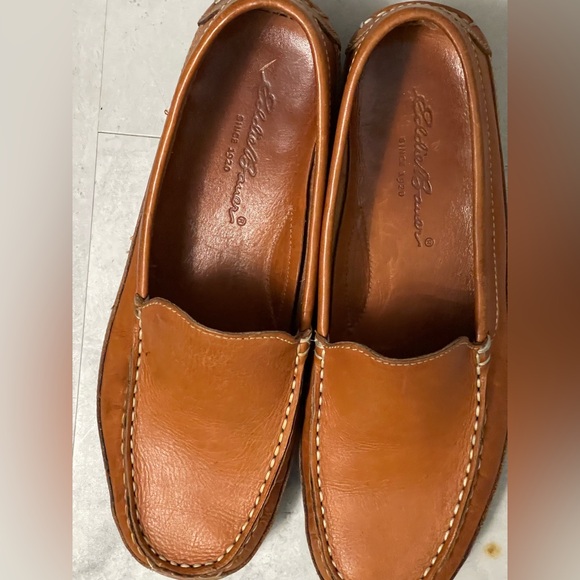 Eddie Bauer women’s Tan Leather Loafers - Picture 1 of 6